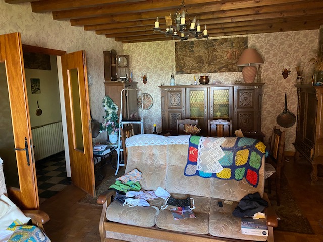 Avant notre vide maison à Robertville